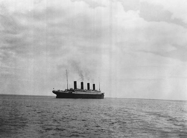 Last photo taken of the Titanic (1912)