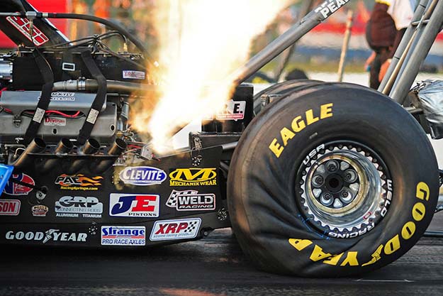 Dragster tire wrinkle