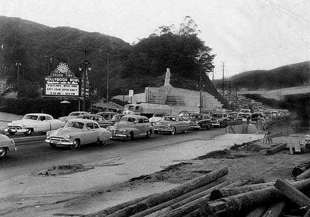 Hollywood Bowl Traffic 1950′s