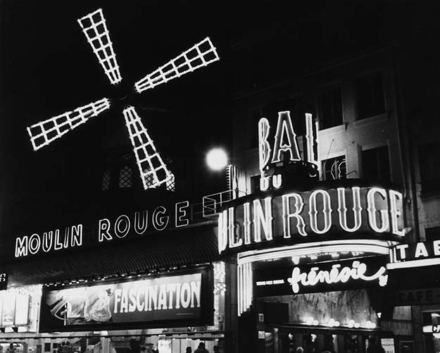 The Moulin Rouge in 1940, now with neon signage.