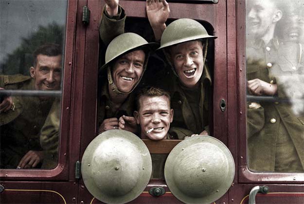 British troops cheerfully board their train for the first stage of their trip to the front – England, September 20, 1939
