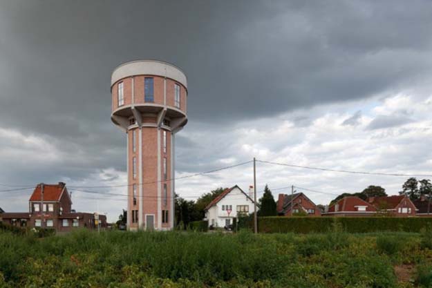Water Tower Redesigned Into Awesome Home