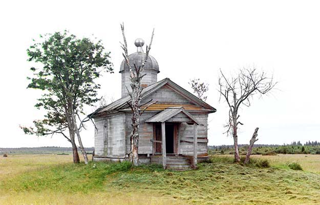 A chapel sits on the site where the city of Belozersk was founded in ancient times, photographed in 1909.