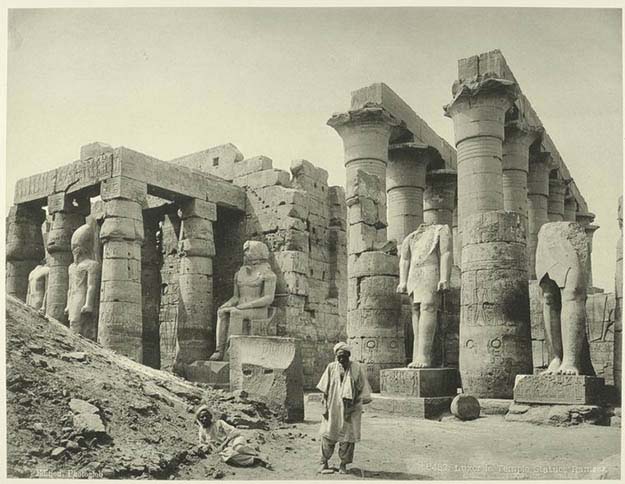Luxor: The temple, Ramses statues