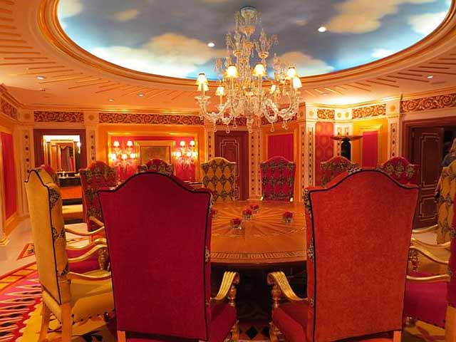 Inside the $24,000 a night Royal Suite at the Burj Al Arab In Dubai