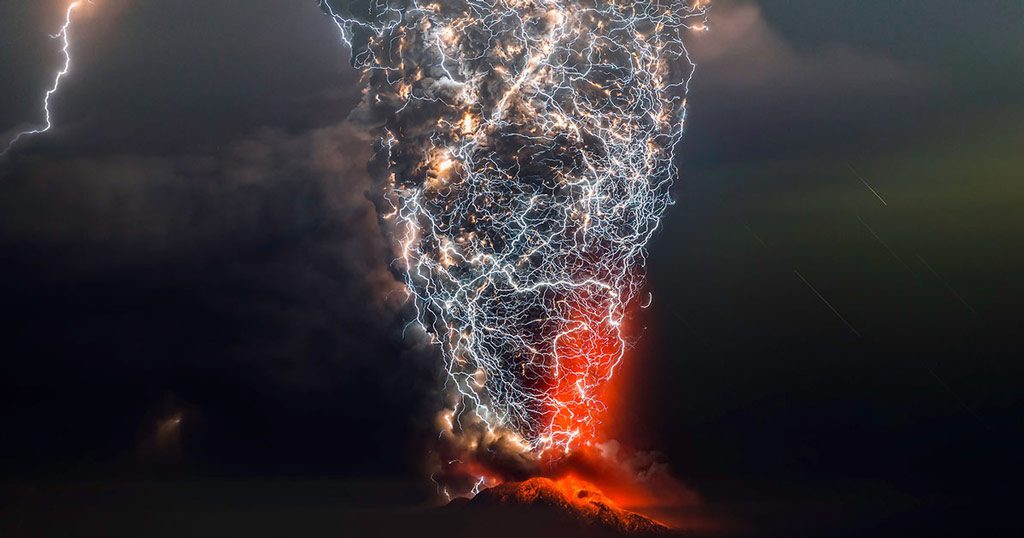 Lightning storms over volcano eruptions